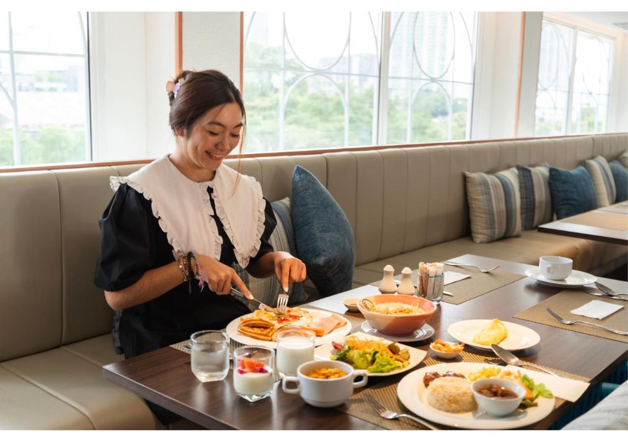 Away Bangkok Riverside Kene Экстерьер фото